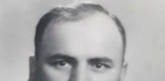 Foto. Traian Cânduleț din Cârțișoara, țăranul care a câștigat pariul cu viața mizând pe cultură. Traian Cânduleț (1926–2007), de la secretarși primar al satului la autor de monografii