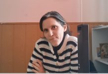 Directoarea de la Școala Gimnazială Cincu a gafat din nou. Peste noapte a mutat copiii din clădirea grădiniței în clădirea școlii, chiar cu încălcarea legislației. O nouă revoltă a părinților