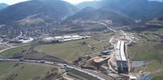 Se lucrează intens pe Autostrada Sibiu-Făgăraș. La tronsonul Arpaș-Sâmbăta lucrările au depășit pragul de 30%. Proprietarii expropriați nu au fost despăgubiți