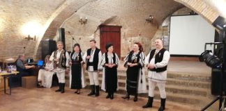 Foto și Video. Lansarea cărții ,,Teatru în muzică și muzica în teatru”, prof. și artist Nicolae Poșta, în Cetatea Făgărașului