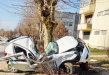 Grav accident rutier, la Victoria. Un tânăr din Ucea, de 18 ani, a murit pe loc. O fetiță a fost preluată de elicopterul SMURD