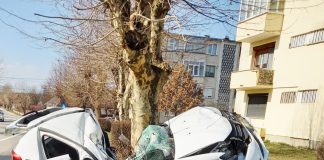 Grav accident rutier, la Victoria. Un tânăr din Ucea, de 18 ani, a murit pe loc. O fetiță a fost preluată de elicopterul SMURD