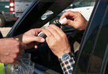 Fără permis de conducere și alcoolemie 0,88, un bărbat a produs un accident rutier pe DJ 105 A, în zona Jibert. Bărbatul a fost reținut