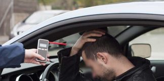 Doi făgărășeni prinși drogați la volan. S-au ales cu dosare penale