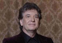 Doliu în muzica românească. A murit Iulian „Mugurel” Vrabete, membru al formaţiei Holograf