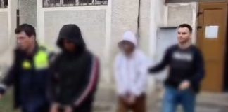 Video. Au pătruns pe fereastră în locuința unui făgărășean de unde au furat bani. Hoții, doi tineri, au fost arestați