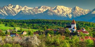 Austeritate cu dedicație. Mai puține posturi în unele primării făgărășene pe când în altele numărul crește