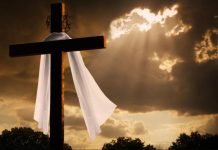 În Săptămâna Luminată ușile împărătești ale altarului rămân deschise. Lunea albă. Tradiții din a doua zi de Paște