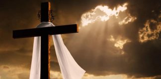 În Săptămâna Luminată ușile împărătești ale altarului rămân deschise. Lunea albă. Tradiții din a doua zi de Paște