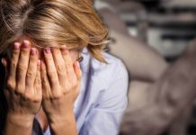 Și-a bătut soția și fiica. Bărbatul din Făgăraș a fost arestat