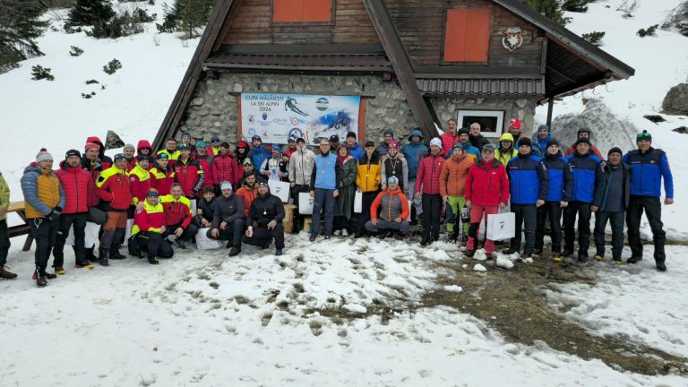 Foto. Radu Bunea, Salvamont Victoria, locul I la Cupa Mălăiești la SKi Alpin, categoria 60+. Competiția a ajuns la ediția cu numărul 42