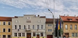 Puzderie de angajați la UAT Făgăraș deși populația municipiului este an de an în scădere. Primăria anunță 36.279 locuitori în 2026, iar în 2024 anunța 18.916 persoane. Când s-a mințit?