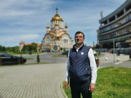 Video. SOS România, filiala Făgăraș, strânge semnături pentru demiterea președintelui. Deputatul Ionel Goidescu a deschis cabinet parlamentar la Făgăraș
