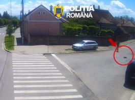 Ca în filme. I-a căzut geanta cu 25.000 euro din porbagajul mașinii aflată în mers. Făgărășeanul a recuperat banii cu ajutorul polițiștilor