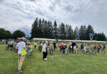 Foto. Ziua Copilului la Victoria. Concursuri, premii, daruri și spectacole la stadion la care au participat peste 300 de copii