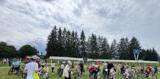 Foto. Ziua Copilului la Victoria. Concursuri, premii, daruri și spectacole la stadion la care au participat peste 300 de copii