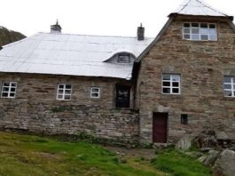 S-a redeschis cabana Podragu din Munții Făgăraș. Se află la cota 2.136 m și are 70 locuri de cazare
