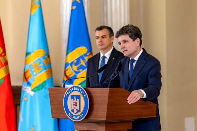 Președintele Nicușor Dan l-a desemnat pe Eugen Tomac pentru funcția de premier. În 10 zile este obligat să formeze un guvern