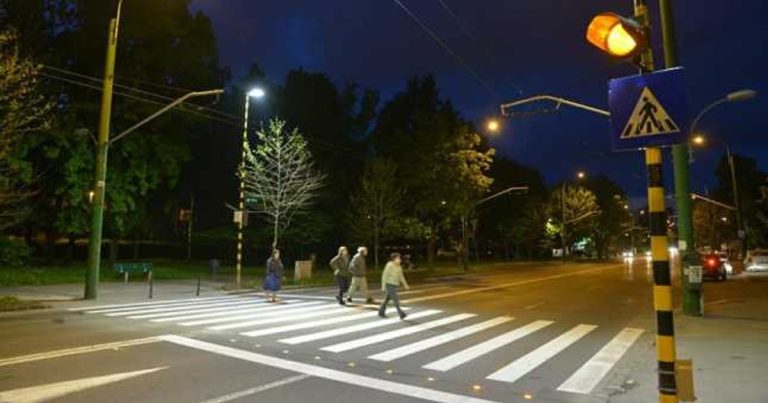 Treceri de pietoni iluminate pe timp de noapte, proiect al CNAIR. În județul Brașov au fost stabilite 22 de locații